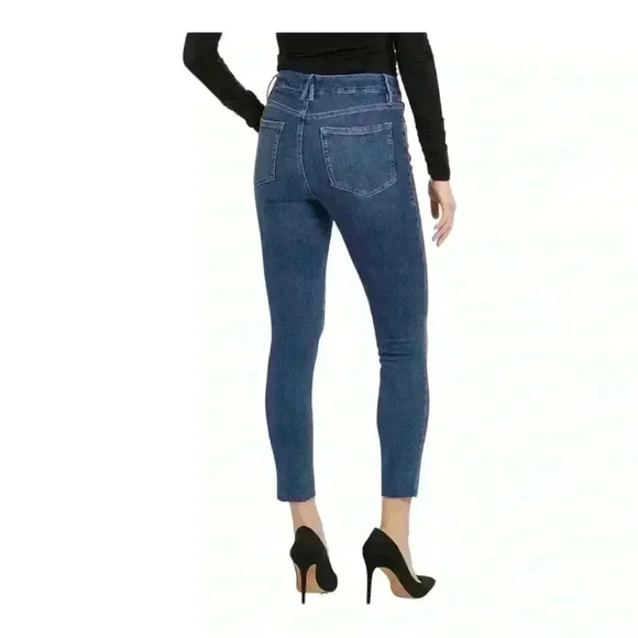 Good American Good Legs Crop Raw Hem Jeans Size 15 - Picture 3 of 11